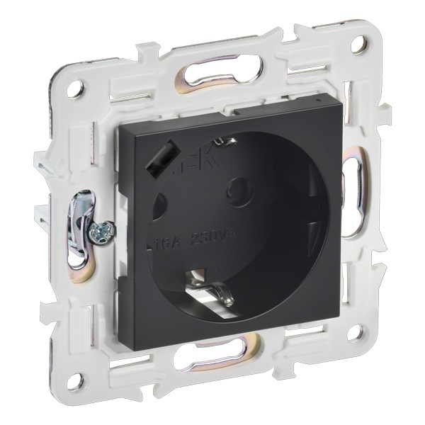 Розетка с зарядкой 2Р+Е со шторками ИЭК SKANDY SK-R17Bl 16А с USB С 18Вт черный