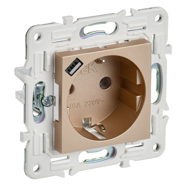 Розетка с зарядкой 2Р+Е со шторками ИЭК SKANDY SK-R17Sa 16А с USB С 18Вт песочный