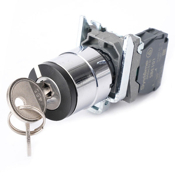 Переключатель SE в сборе SB4 22мм 2 позиции с фиксацией ключ 2 положение 1НО IP65 пластик черный