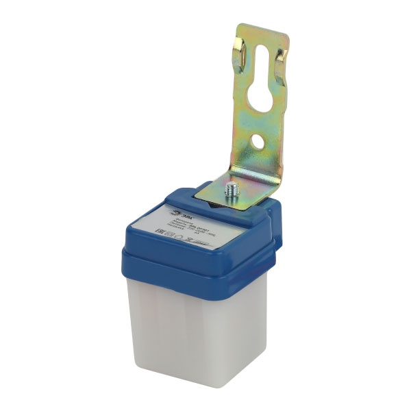 Датчик освещенности (Фотореле) ЭРА DF 301 настенный, максимальная нагрузка 1300 ВА серый IP44