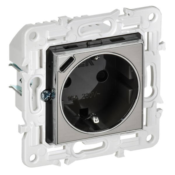 Розетка с зарядкой 2Р+Е со шторками ИЭК SKANDY SK-R17N 16А с USB С 18Вт никель