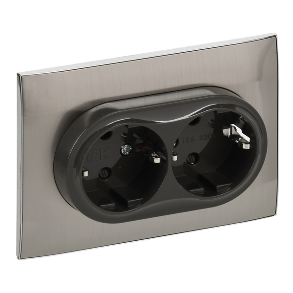 Розетка 2-я с заземлением в сборе ИЭК SKANDY SK-R07N 16А шторки никель