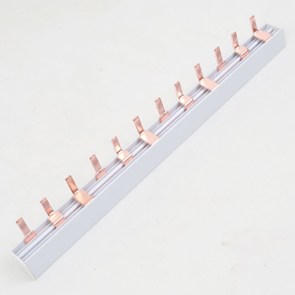 Шина соединительная DKC BBS-MD63 типа PIN 3 полюса (L1 L2 L3) 54 модулей