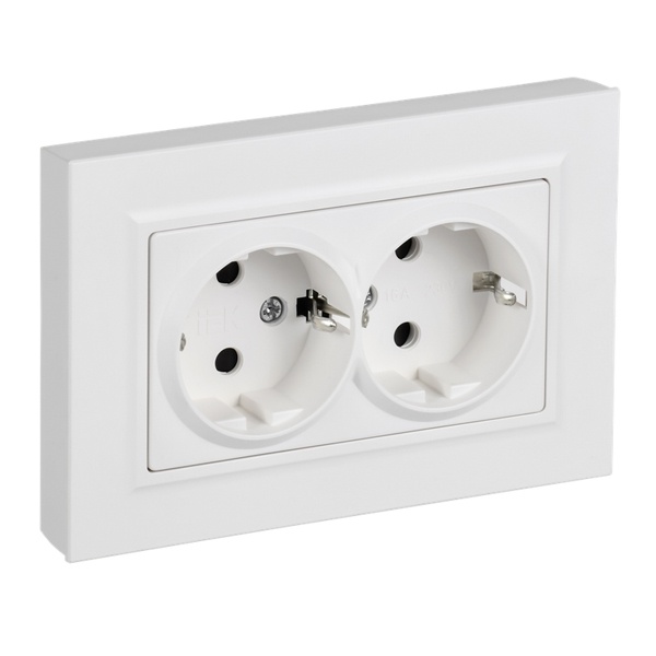 Розетка ИЭК BRITE 2х2P+E двойная Schuko 16А шторки плоская арктический белый в сборе (РСшПл12-3-БрАБ