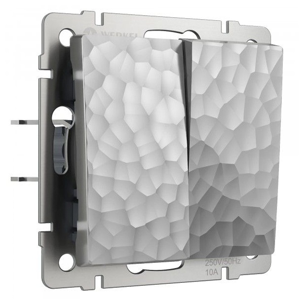 Выключатель двухклавишный проходной Werkel Hammer серебряный