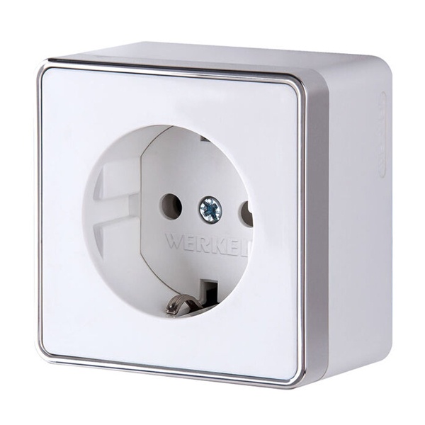 Розетка накладная с заземлением Werkel Gallant белый