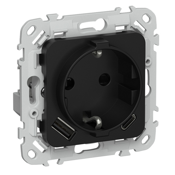 Розетка с зарядкой 2Р+Е со шторками ИЭК FLITE РСЮшс11-0-ФлЧ 16А с USB AC 20Вт черный