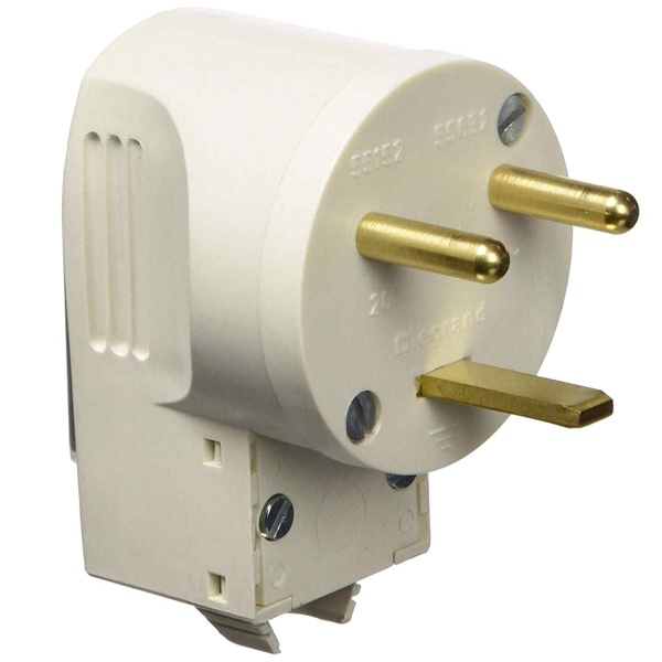 Вилка силовая Legrand 2P+Т 32А