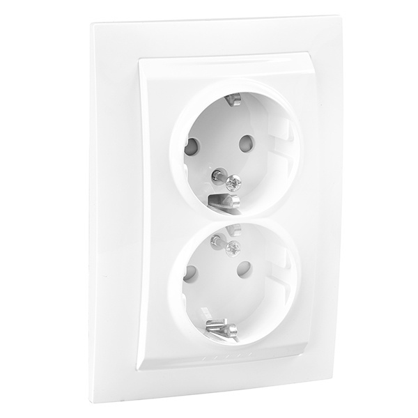 Розетка двойная с заземлением со шторками с рамкой SE Unica, белый
