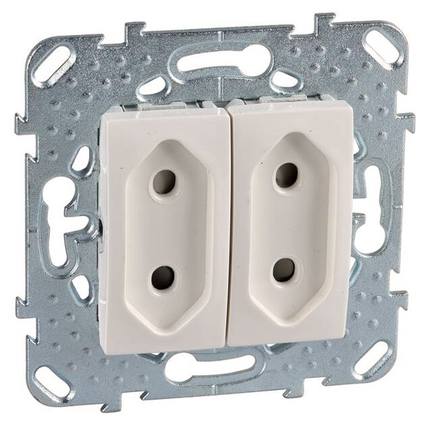 Розетка двойная без заземления со шторками (винтовой зажим) SE Unica, бежевый