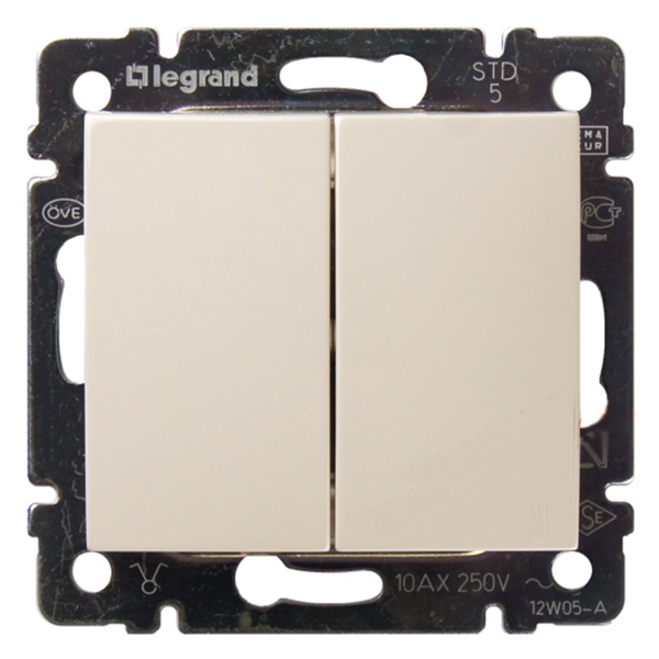 Выключатель двухклавишный Legrand Valena слоновая кость (бежевый)