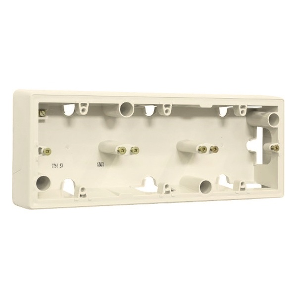 Коробка Legrand Valena 3 поста для накладного монтажа слоновая кость (бежевый)
