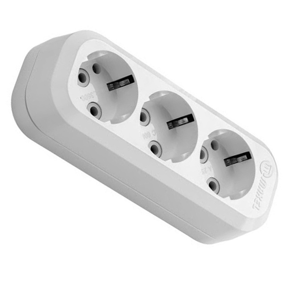 Колодка электрическая Makel на 3 розетки 16А с заземлением белая