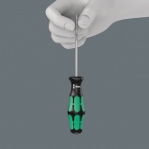 Отвертка звездочка с фиксирующей функцией Wera TORX HF TX 25 x 100mm Kraftform Plus 367