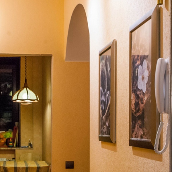 Распределительный встраиваемый щит АББ UK630P3RU, трехрядный на 36 модулей, IP30, с дверью и самозажимными клеммами N/PE