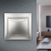 Розетка Intro 2P+E Schuko с крышкой 16А 250В IP20 Plano, алюминий 1-203-03