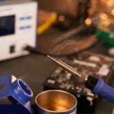 Паяльная станция с ЖК дисплеем Rexant 220В 60/690Вт 100-480°С (паяльник + фен) R887D