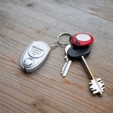 Портативный ультразвуковой отпугиватель комаров Rexant брелок работа 2h/4h/8h Батарейка CR2032