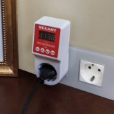 Реле напряжения Rexant 16А вилка-розетка c дисплеем