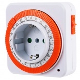 Розетка с механическим суточным таймером TDM ТРМ-02 16А шаг 15 мин.
