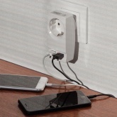 Зарядое устройство ЭРА Polynom 1х220V + 2xUSB 2100mA, белый SP-1e-USB-W 5055945555677