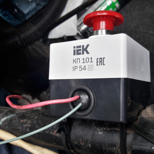 Белый корпус КП101 для кнопок 1 место IEK