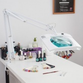 Лупа на струбцине Rexant квадратная 5D с подсветкой белая