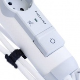 Многорозеточный блок с защитой от перепадов напряжения 6x2К+З с кабелем длиной 1,5 м Legrand