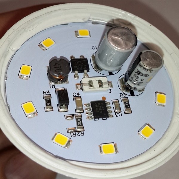 Низковольтная лампочка грушевидной формы Фотон, мощностью 11 Ватт, с цоколем E27, нейтральный белый свет