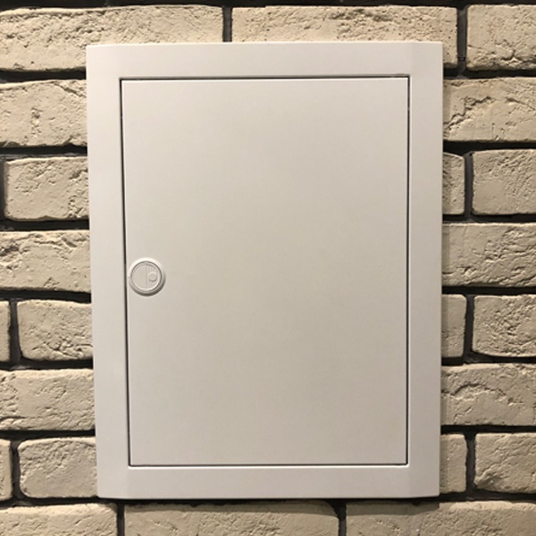 Распределительный встраиваемый щит АББ UK620P3RU, двухрядный на 24 модуля, IP30, с дверью и самозажимными клеммами N/PE