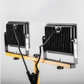 Два светодиодных прожектора на стойке Feron LL-503 2x50W 6400K 9000Lm 220В IP65