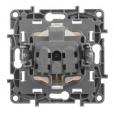 Розетка Legrand Etika с заземлением, винтовой зажим, белая