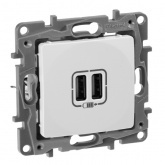 Зарядное устройство с двумя USB-разъемами тип А-A Legrand Etika 240В/5В 2400мА белый