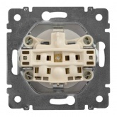 Розетка Legrand Valena с заземлением со шторками алюминий