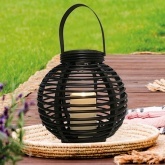 Декоративный фонарь на солнечной батарее 20х20х22 см, черный плетеный корпус, теплый белый цвет свеч