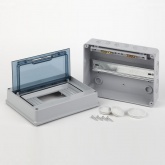 Щиток навесной влагозащищенный ЭРА КМПн-8 на 8 модулей с прозрачной дверкой IP65