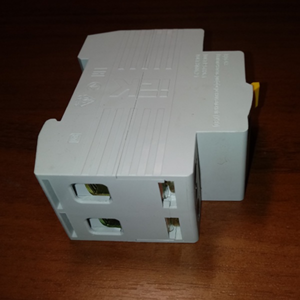 Однофазный дифференциальный выключатель 50А ИЕК ВД1-63 (УЗО) 2Р 30мА тип АС