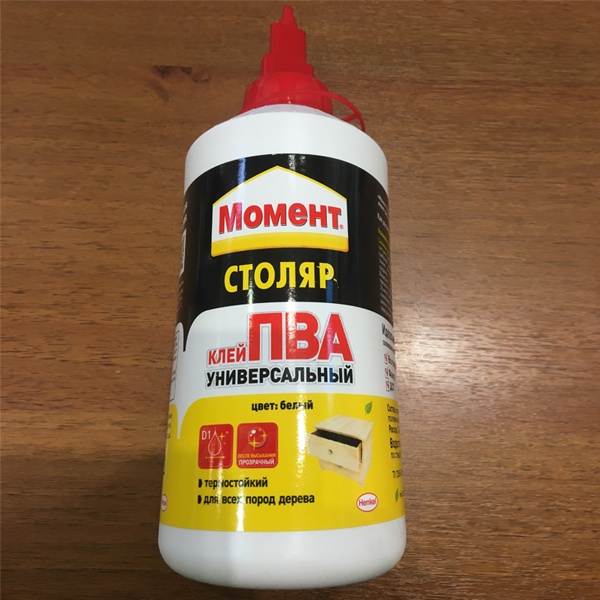 Клей универсальный ПВА Момент Столяр, термостойкий, для всех пород дерева, массой 750 г