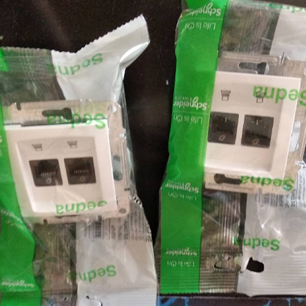 Компьютерная розетка двойная Rj45 категории 5е неэкранированная UTP, белый