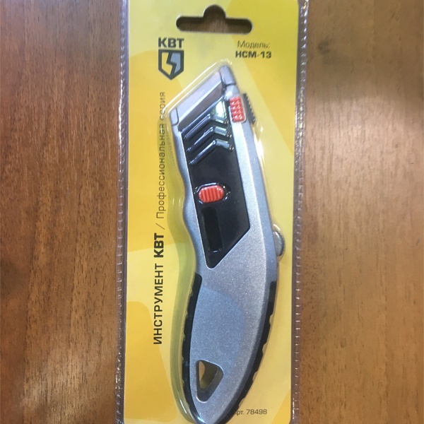 Нож строительный монтажный КВТ НСМ-13 для резки бумаги, картона, пластика, резины