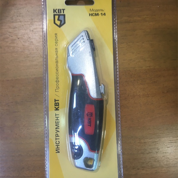 Нож строительный монтажный КВТ НСМ-14 для резки бумаги, картона, пластика, резины