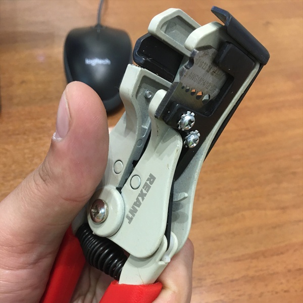 Инструмент Рексант HT-369 B для снятия внешней тефлоновой, силиконовой и ПВХ изоляции