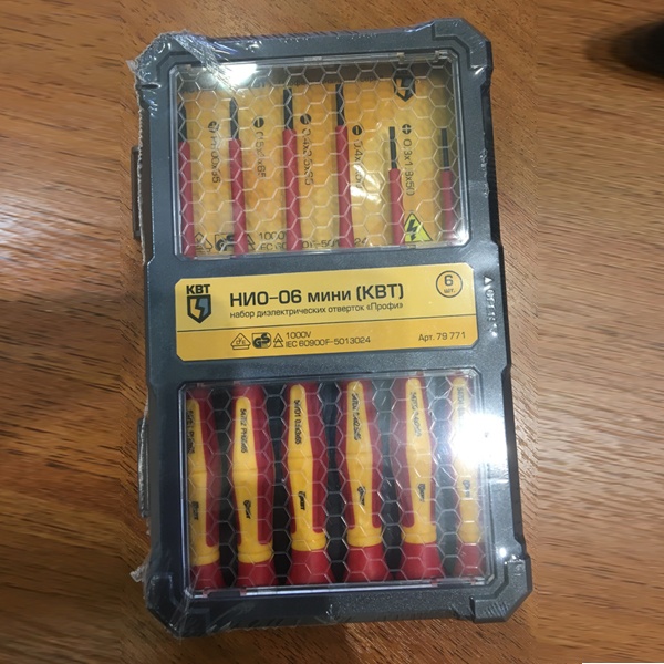 Набор прецизионных изолированных отверток НИО-06 мини