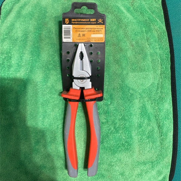 Плоскогубцы диэлектрические 200мм до 1000В КВТ