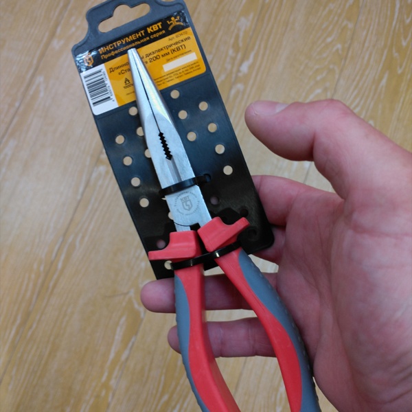 Длинногубцы изолированные 200мм для работ под напряжением до 1000В КВТ