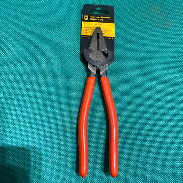 Плоскогубцы Вампир (КВТ), длиной 200 мм