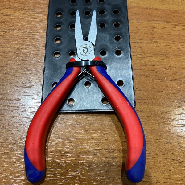 Мини-плоскогубцы КВТ Мастер 125 мм, с возвратной пружиной