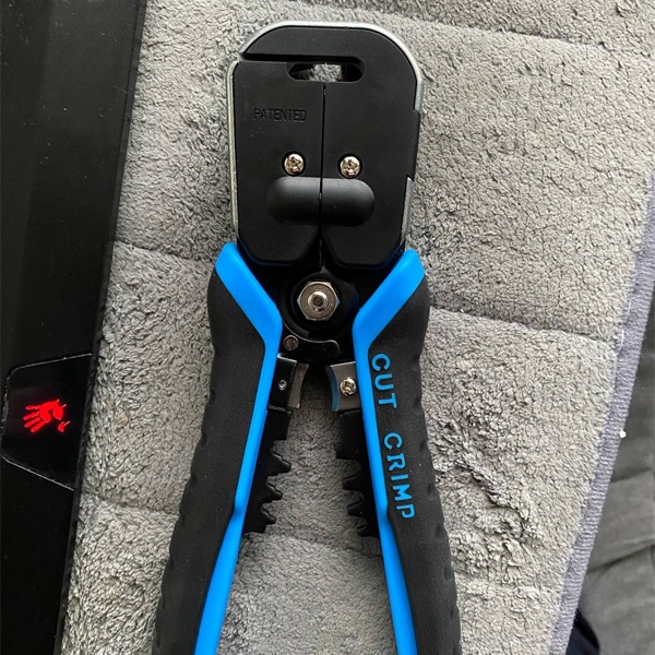 Автоматический многофункциональный стриппер с винтом микронастройки, с модулем CutPro WS-11 КВТ