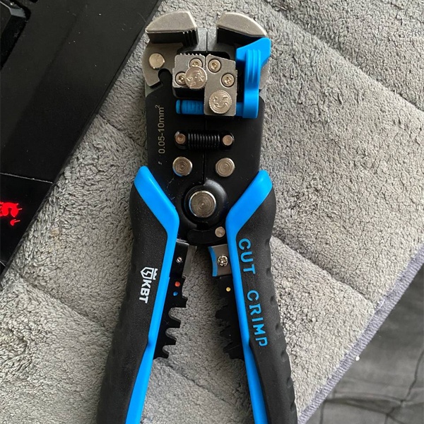 Автоматический многофункциональный стриппер с винтом микронастройки, с модулем CutPro WS-11 КВТ