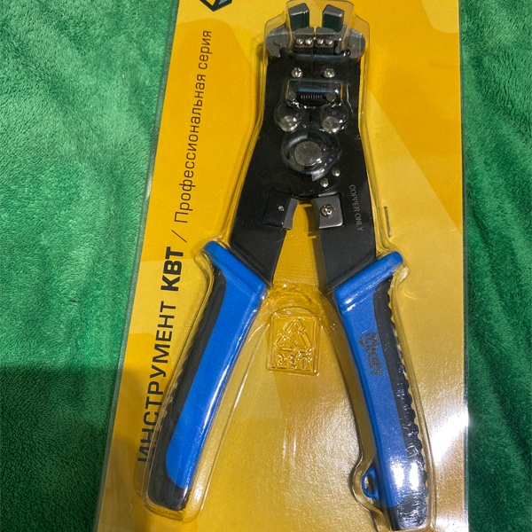 Автоматический стриппер с модулем CutPro, облегченная модель, снятие изоляции с проводов 0.2–6.0 мм2